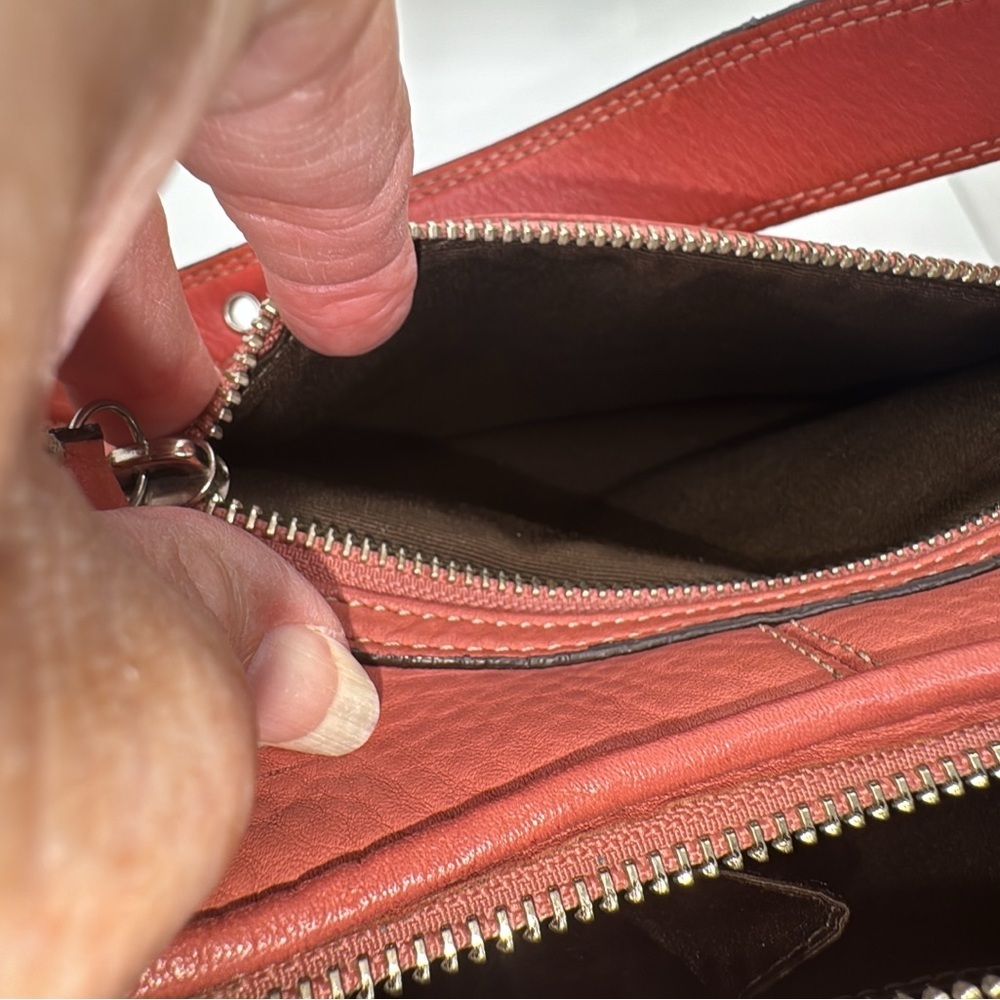 Coach. Hamilton Salmon Pink Coach bag.​​ - Picture 9 of 11